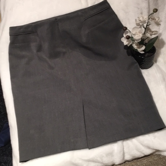 Worthington Lined Polyester Skirt - Picture 2 of 8